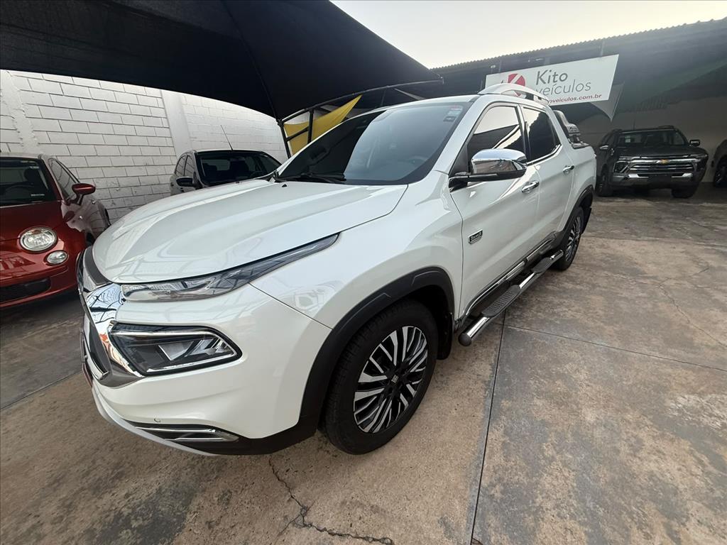 Ve�culo: Fiat - Toro - 2.2 TURBO DIESEL RANCH 4WD AT9 em Ribeir�o Preto