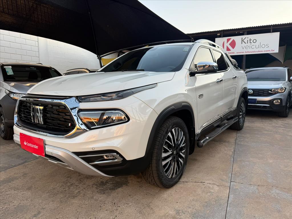 Ve�culo: Fiat - Toro - 2.2 TURBO DIESEL RANCH 4WD AT9 em Ribeir�o Preto
