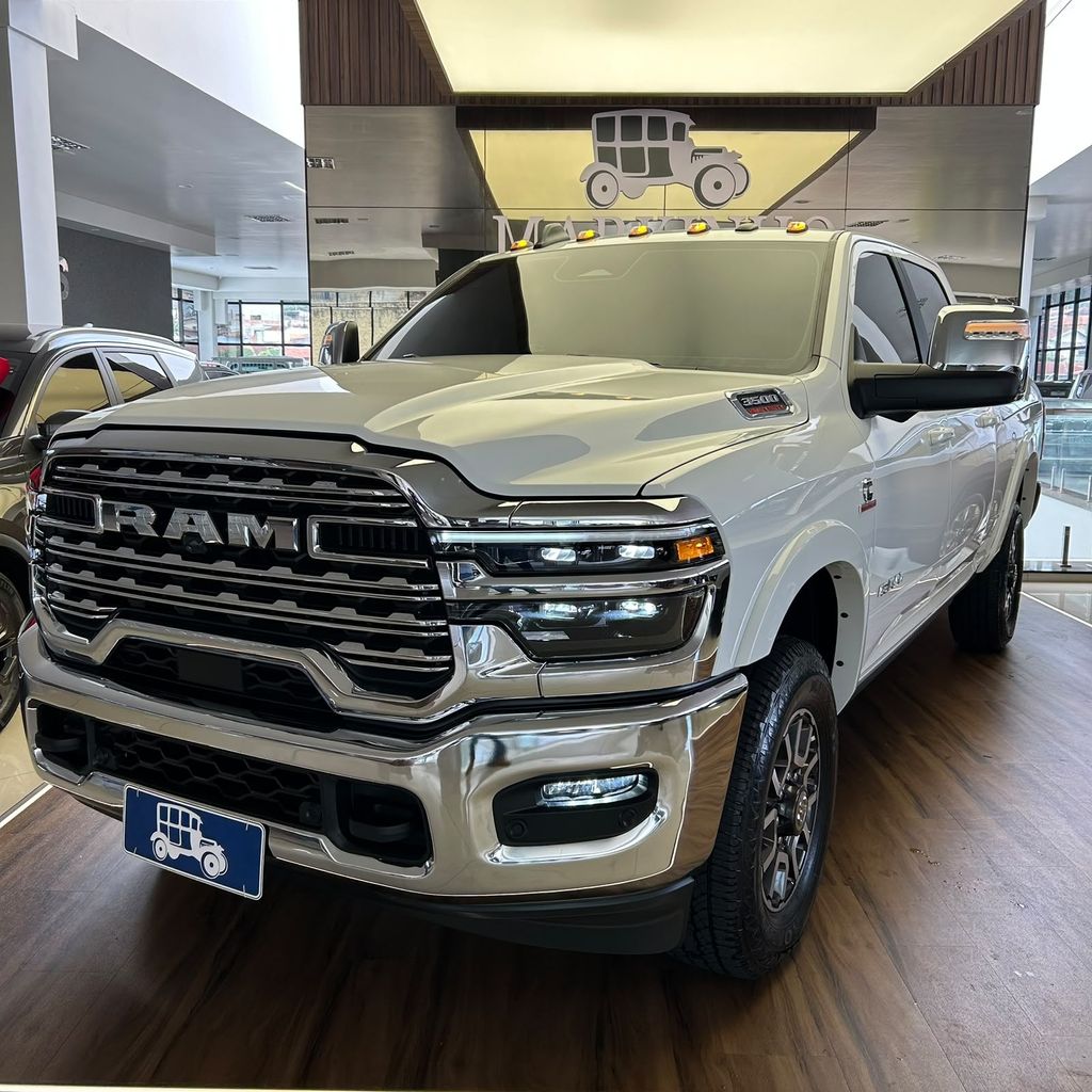 Ve�culo: Ram - 3500 -  em Franca