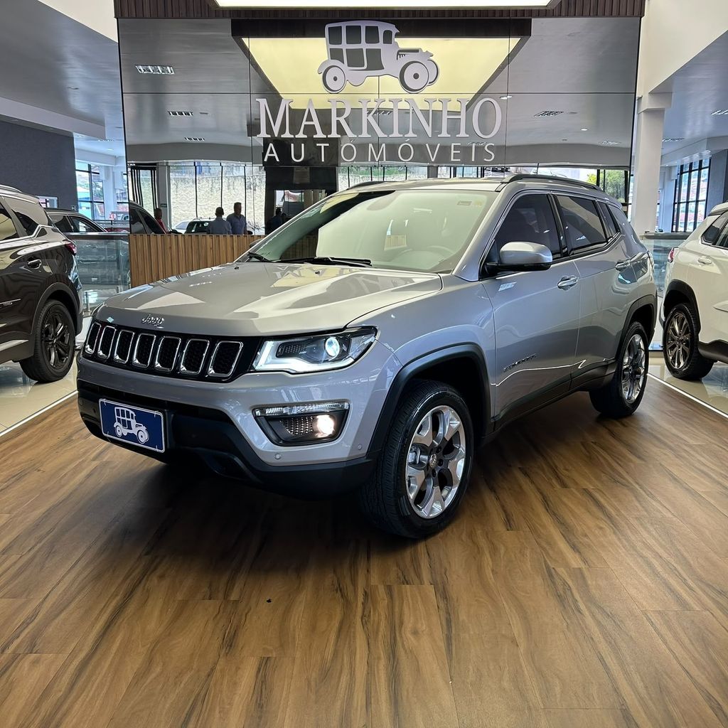 Ve�culo: Jeep - Compass -  em Franca