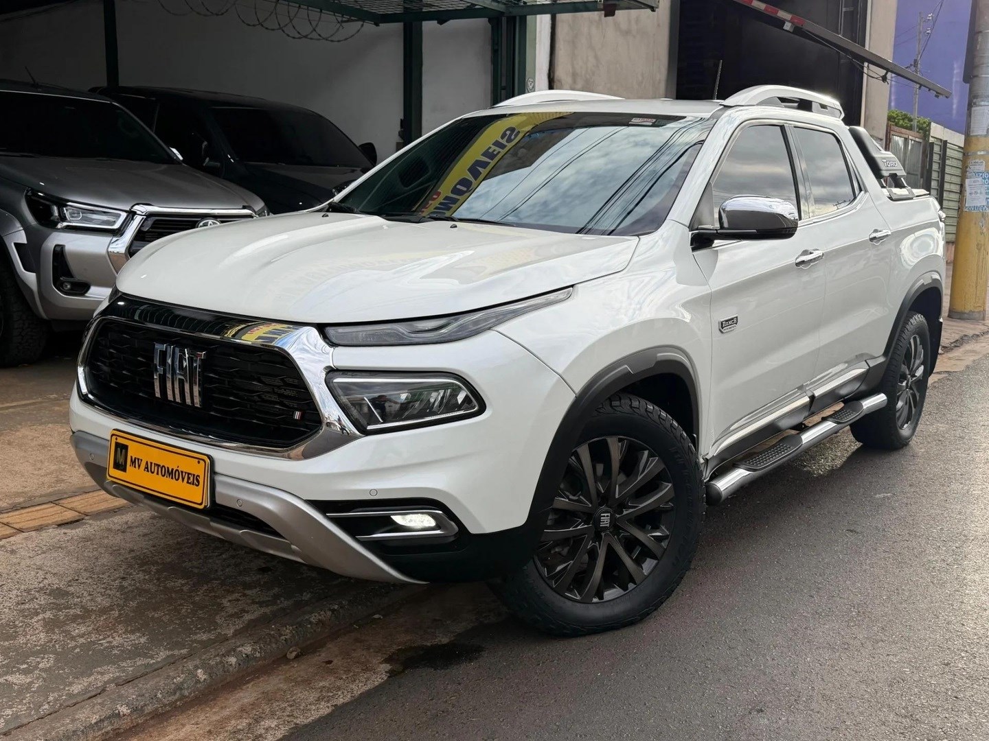 Ve�culo: Fiat - Toro - 2.0 16V TURBO DIESEL RANCH 4WD AT9 em Ribeir�o Preto