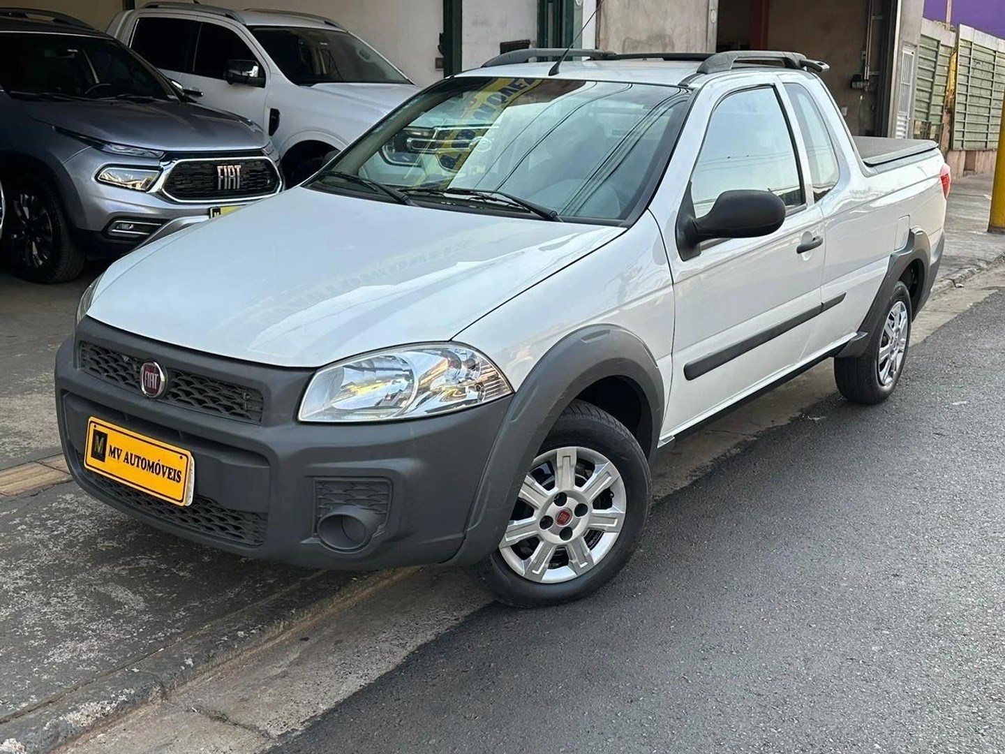 Ve�culo: Fiat - Strada - 1.4 MPI WORKING CE 8V FLEX 2P MANUAL em Ribeir�o Preto