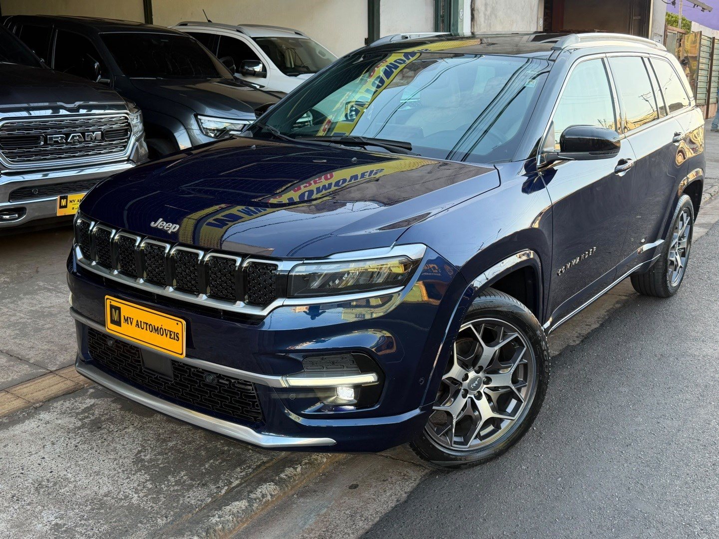 Ve�culo: Jeep - Commander - 1.3 T270 TURBO FLEX OVERLAND AT6 em Ribeir�o Preto