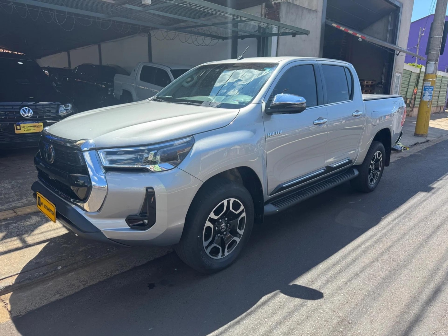Ve�culo: Toyota - Hilux - 2.8 D-4D TURBO DIESEL CD SRX 4X4 AUTOM�TICO em Ribeir�o Preto