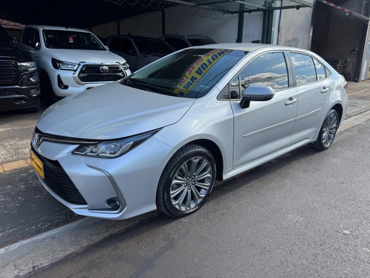Ve�culo: Toyota - Corolla - 2.0 VVT-IE FLEX XEI DIRECT SHIFT em Ribeir�o Preto