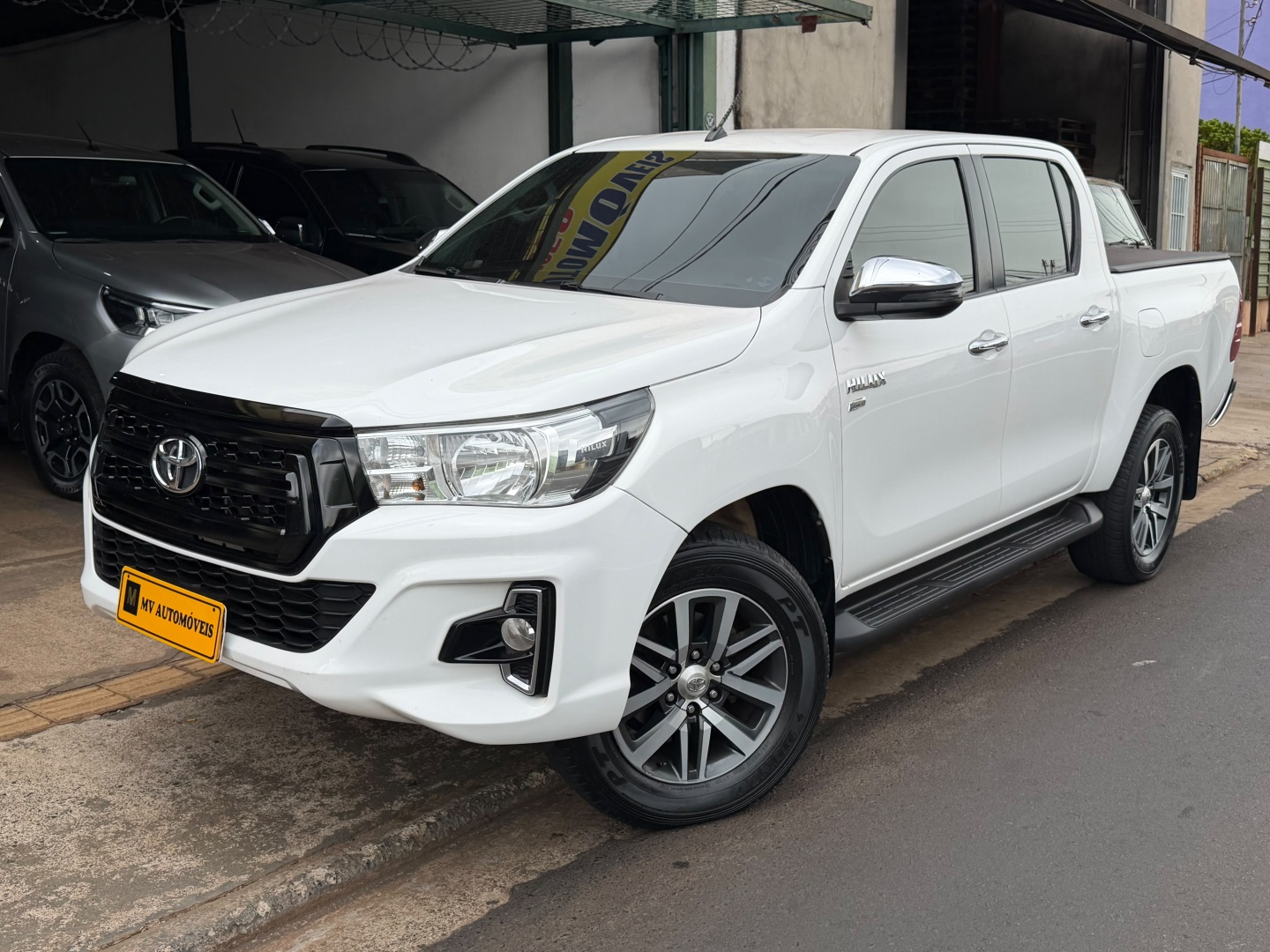 Ve�culo: Toyota - Hilux - 2.7 SRV 4X2 CD 16V FLEX 4P AUTOM�TICO em Ribeir�o Preto