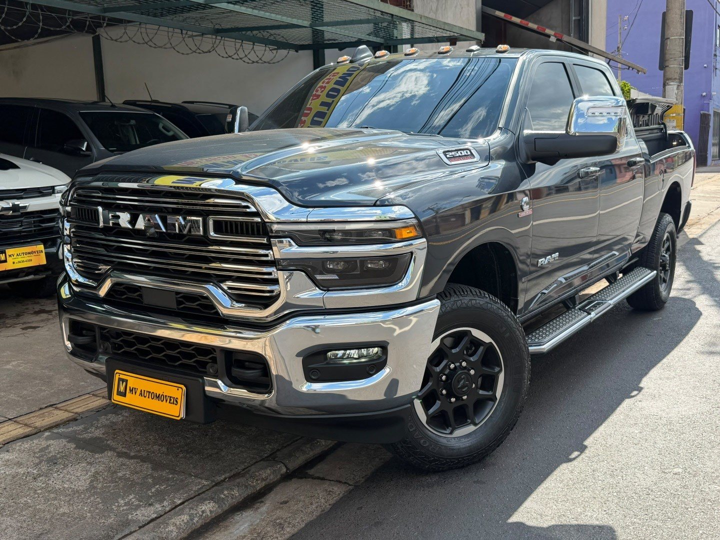 Ve�culo: Ram - 2500 - 6.7 I6 TURBO DIESEL LARAMIE CD 4X4 AUTOM�TICO em Ribeir�o Preto