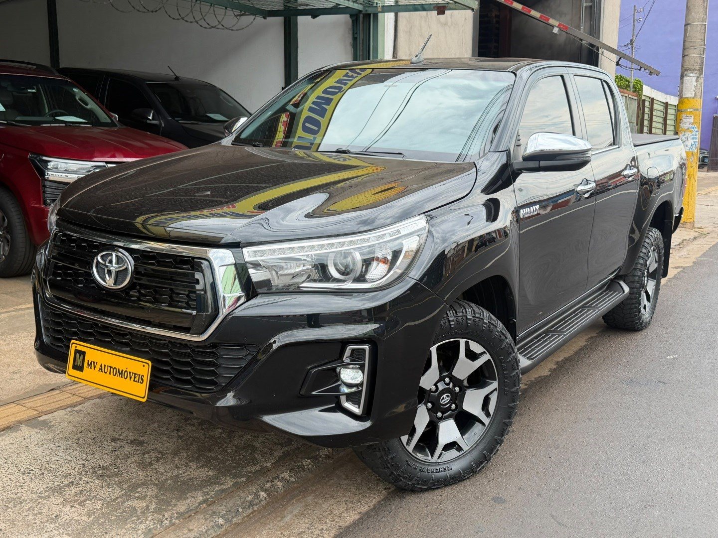 Ve�culo: Toyota - Hilux - 2.8 SRX 4X4 CD 16V DIESEL 4P AUTOM�TICO em Ribeir�o Preto