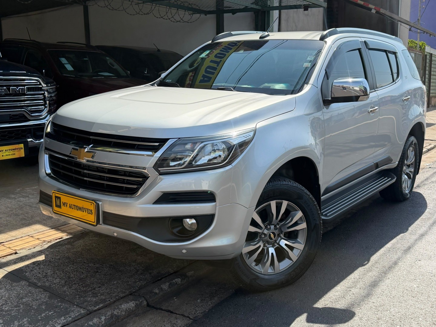 Ve�culo: Chevrolet (GM) - Trailblazer - 2.8 LTZ 4X4 16V TURBO DIESEL 4P AUTOM�TICO em Ribeir�o Preto