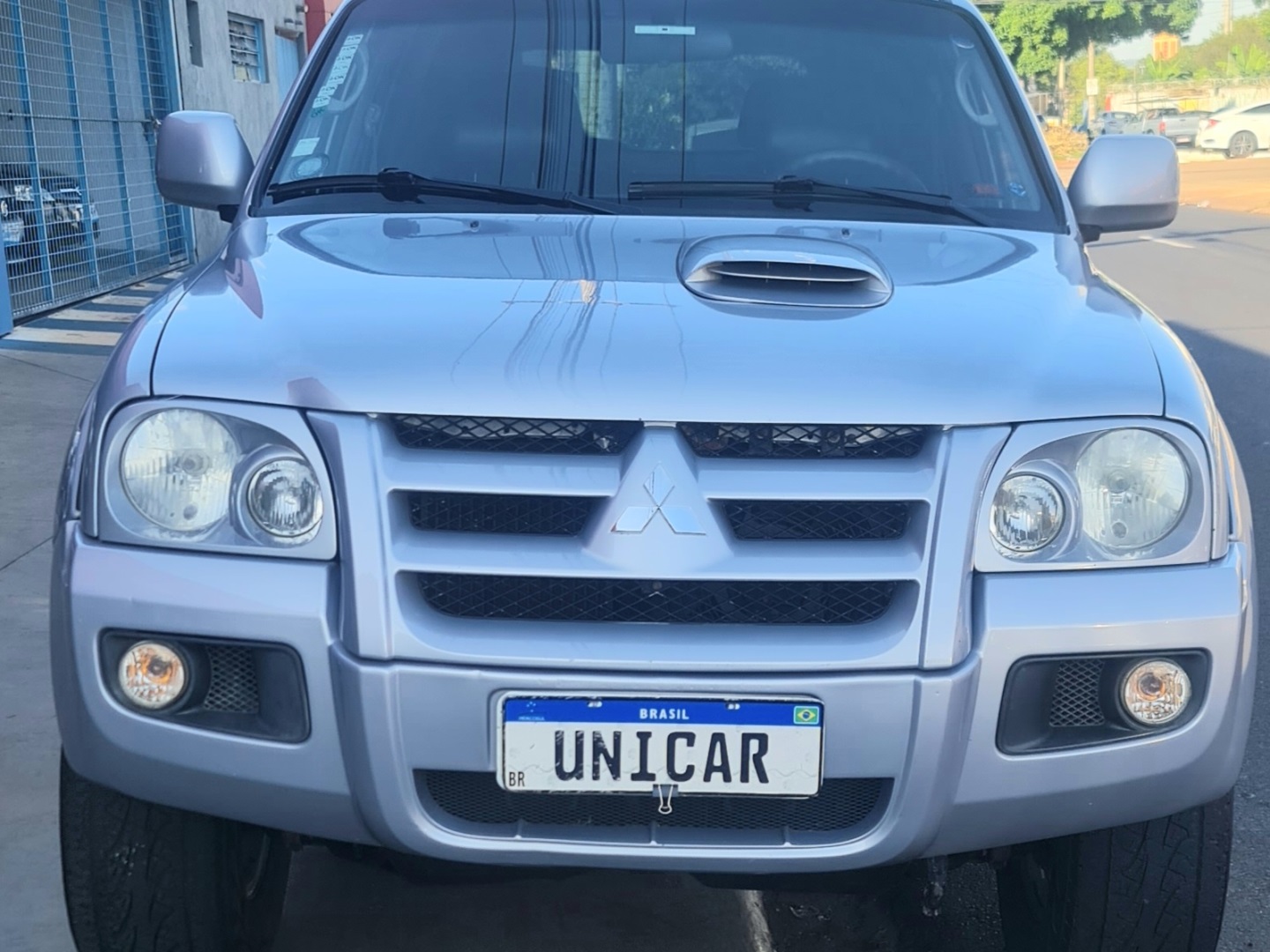 Veculo: Mitsubishi - Pajero - 2.5 HPE 4X4 8V TURBO INTERCOOLER DIESEL 4P AUTOMTICO em Ribeiro Preto