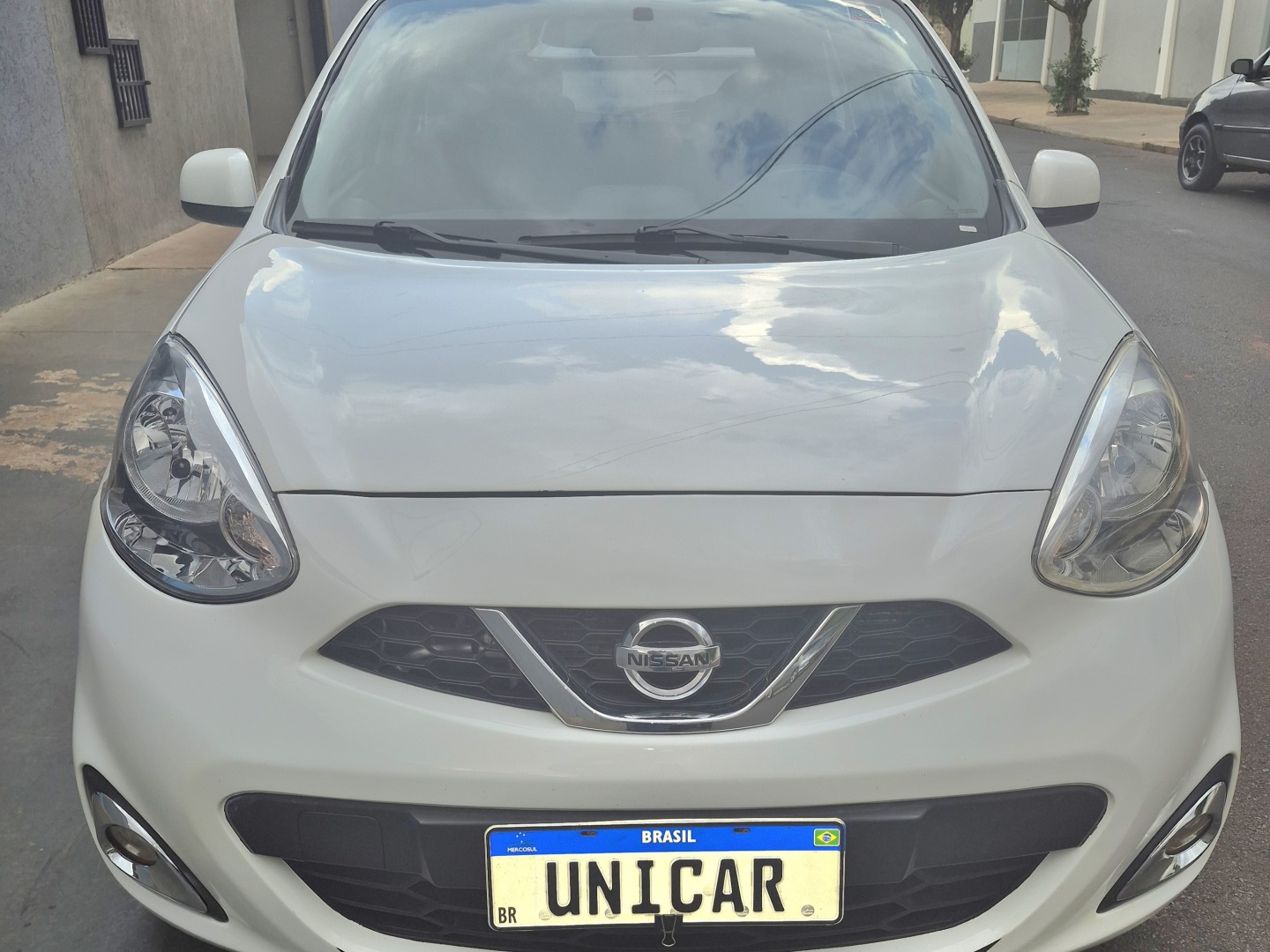 Veculo: Nissan - March - 1.0 S 12V FLEX 4P MANUAL em Ribeiro Preto