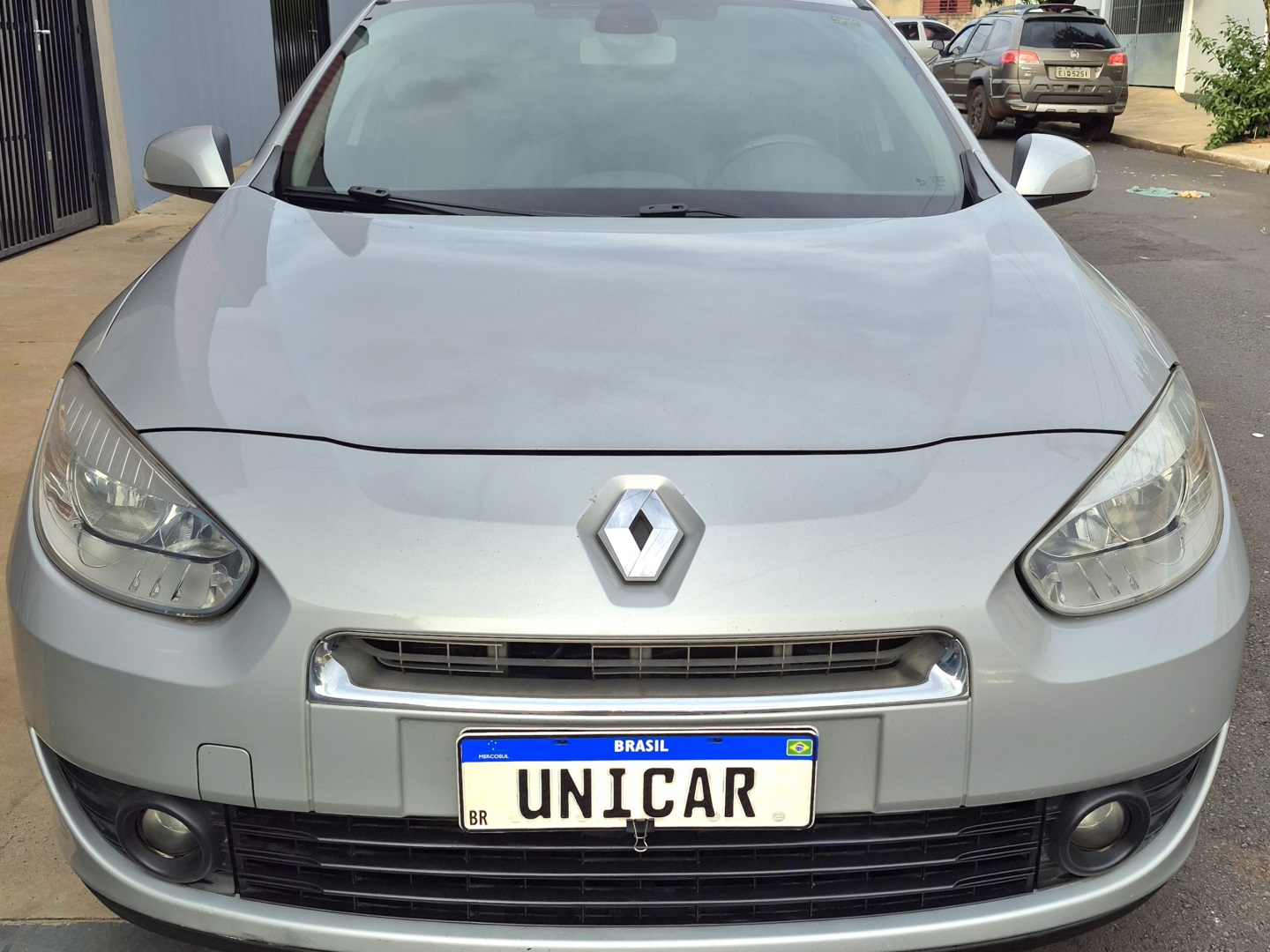 Ve�culo: Renault - Fluence - 2.0 DYNAMIQUE 16V FLEX 4P AUTOM�TICO em Ribeir�o Preto