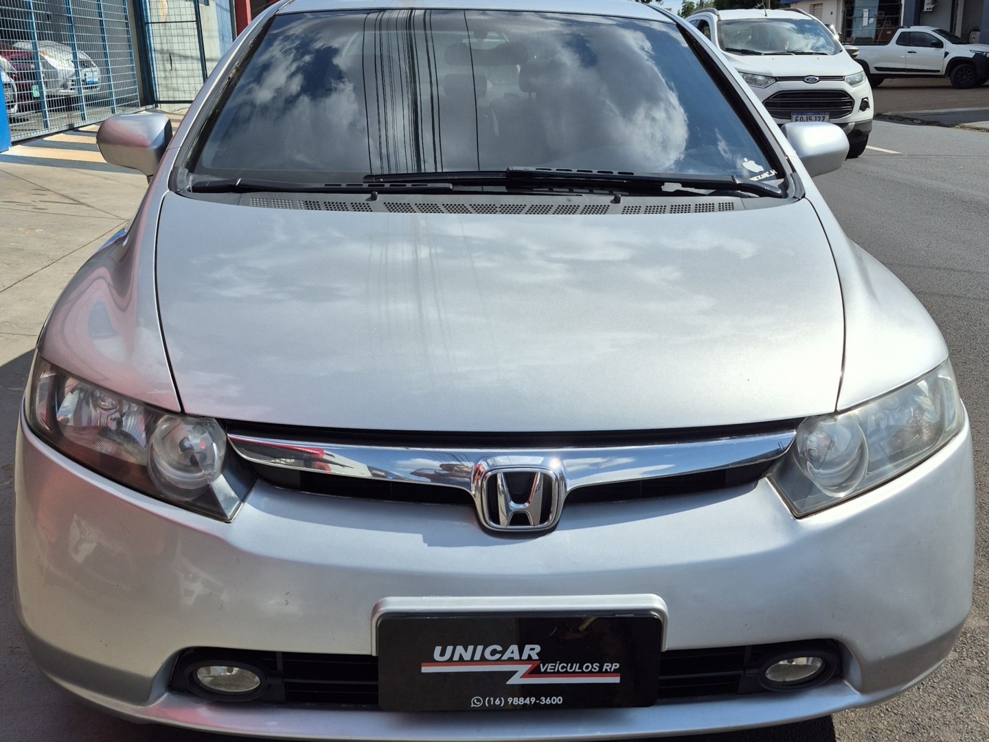 Ve�culo: Honda - Civic - 1.8 LXS 16V FLEX 4P MANUAL em Ribeir�o Preto