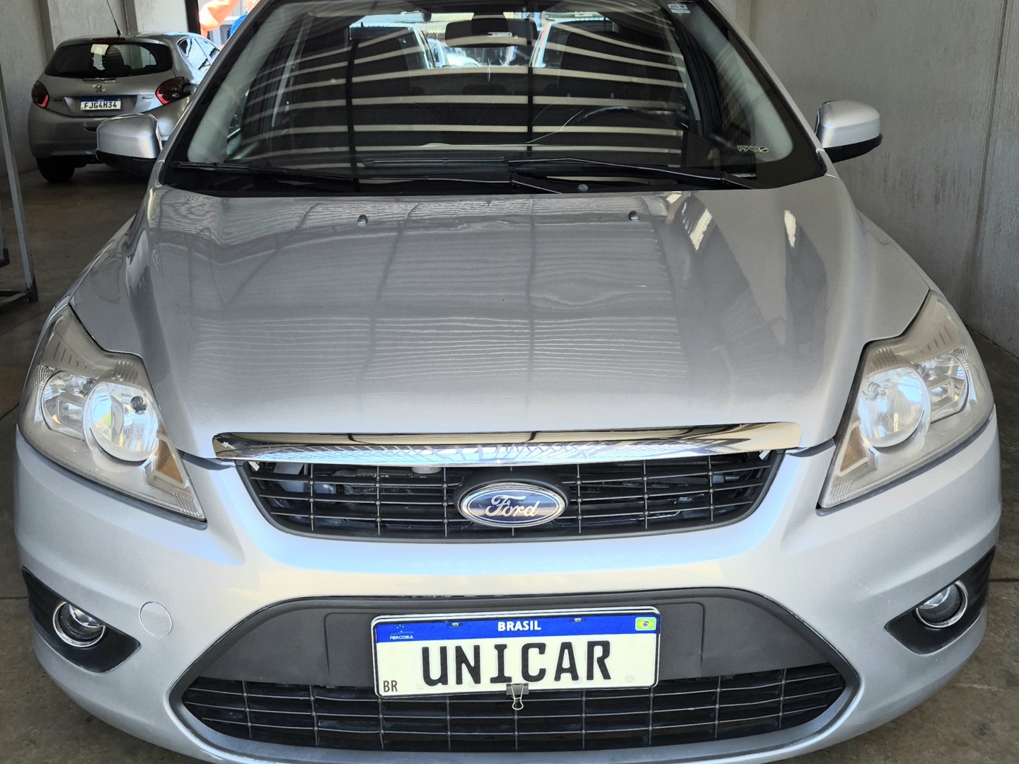 Ve�culo: Ford - Focus - 2.0 SEDAN  2L FC FLEX 4P AUTOM�TICO em Ribeir�o Preto