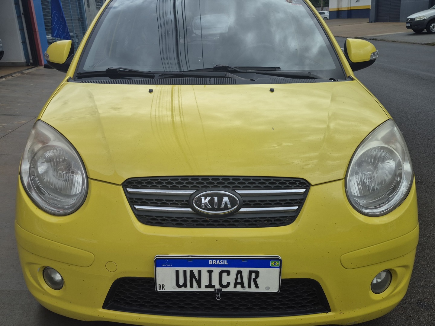 Ve�culo: Kia - Picanto - 1.0 EX 12V GASOLINA 4P MANUAL em Ribeir�o Preto