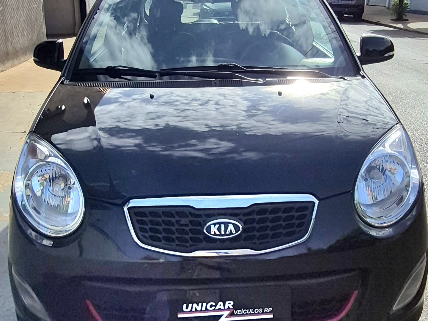 Ve�culo: Kia - Picanto - 1.0 EX 12V GASOLINA 4P MANUAL em Ribeir�o Preto