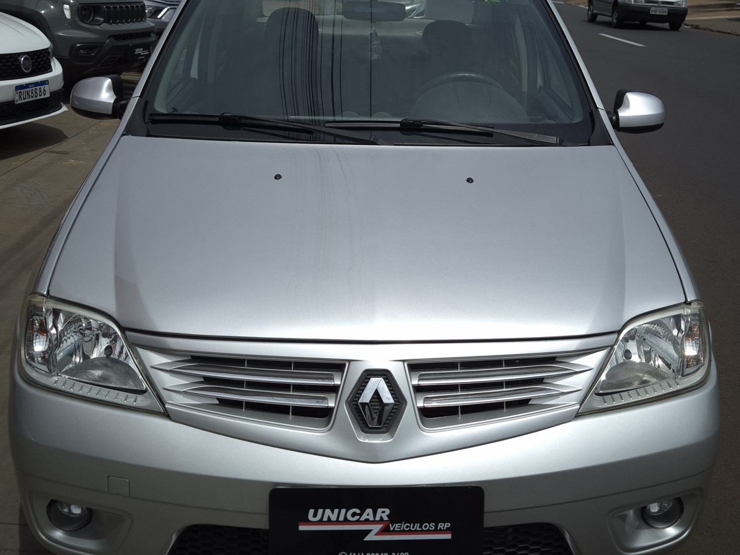 Ve�culo: Renault - Logan - 1.6 PRIVIL�GE 8V FLEX 4P MANUAL em Ribeir�o Preto