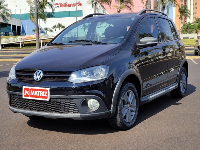Veículo: Volkswagen - CrossFox - 1.6 MI FLEX 8V 4P MANUAL em Ribeirão Preto