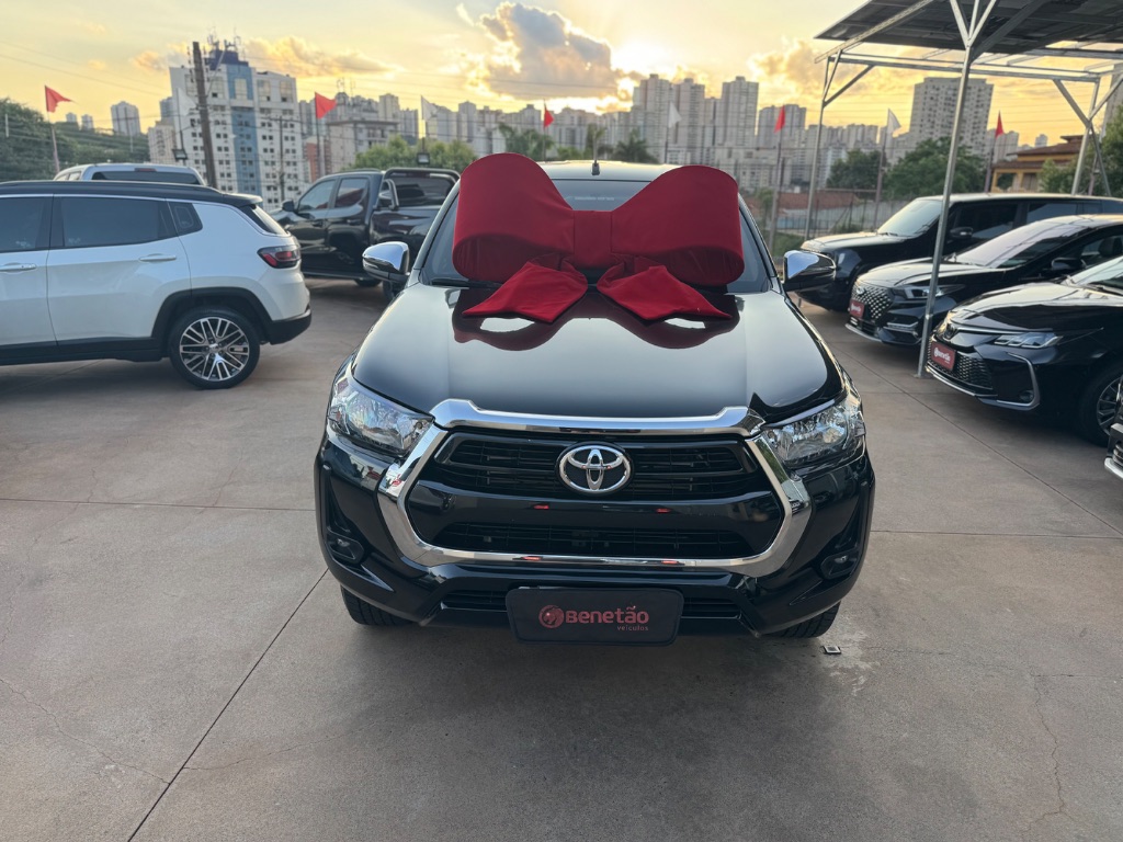 Veculo: Toyota - Hilux - CD SRV 4x4 2.8 TDI Diesel Aut. em Ribeiro Preto