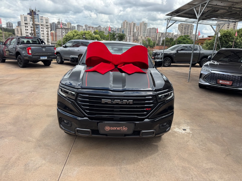 Ve�culo: Ram - Rampage - R/T HURRIC. 4 2.0 TB CD 4X4 Aut. em Ribeir�o Preto