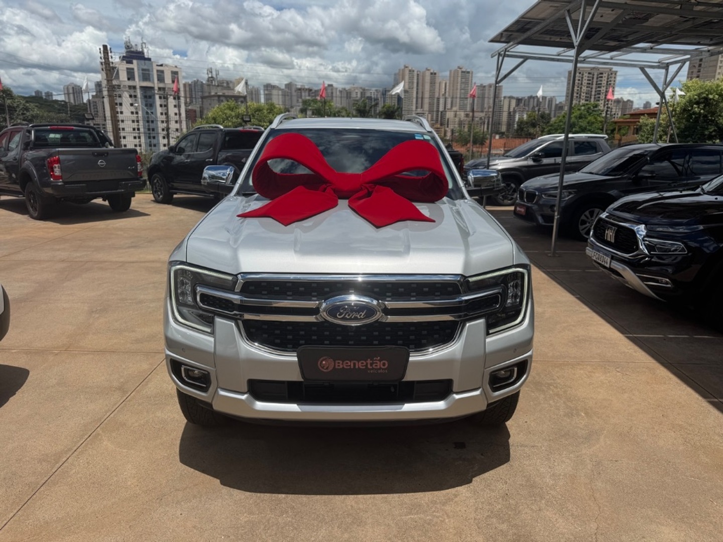 Ve�culo: Ford - Ranger - 3.0 V6 4X4 CD LIMITED+ TB DIE AUT em Ribeir�o Preto