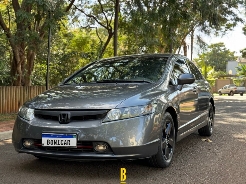 Veculo: Honda - Civic - LXS em Sertozinho