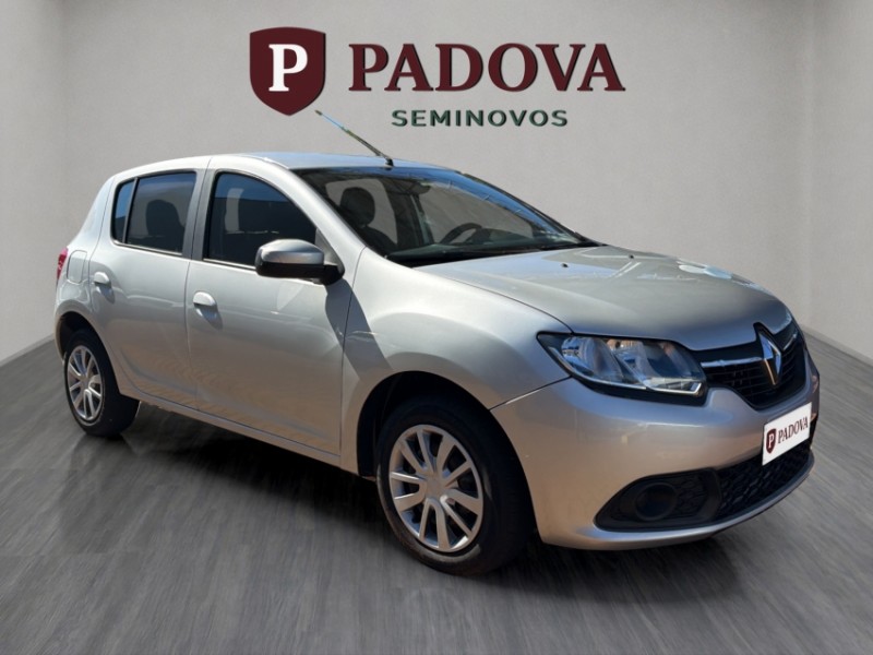 Ve�culo: Renault - Sandero -  em Sert�ozinho