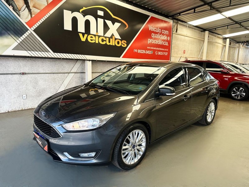 Veculo: Ford - Focus Sedan - 2.0 SE 16V em Ribeiro Preto