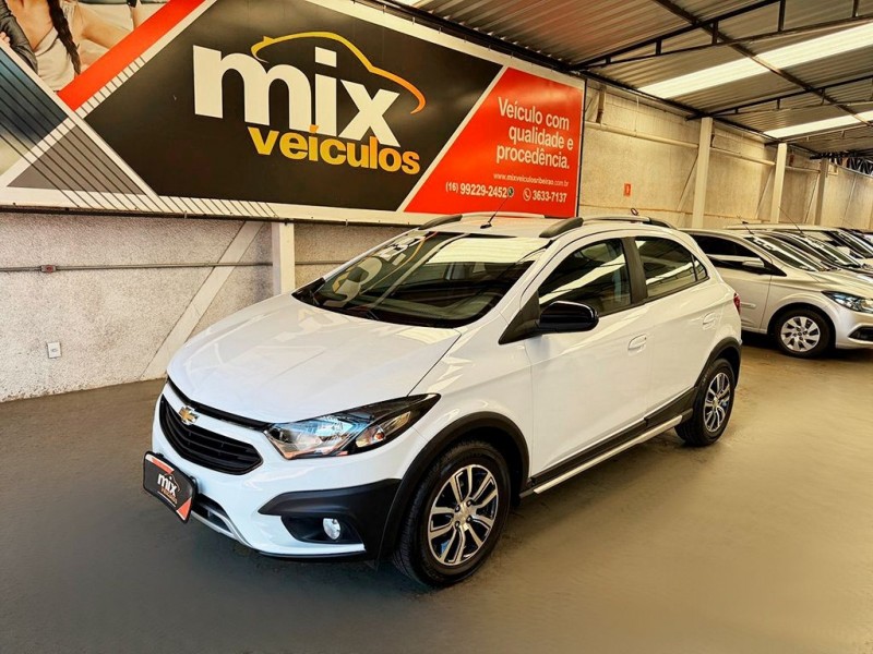 Veculo: Chevrolet (GM) - Onix - 1.4 MPFI ACTIV 8V em Ribeiro Preto