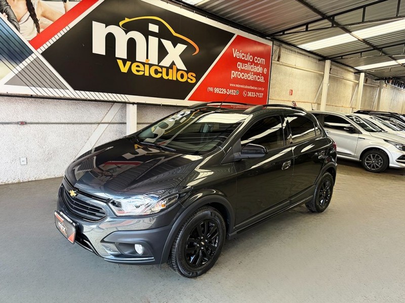 Ve�culo: Chevrolet (GM) - Onix - 1.4 MPFI ACTIV 8V em Ribeir�o Preto
