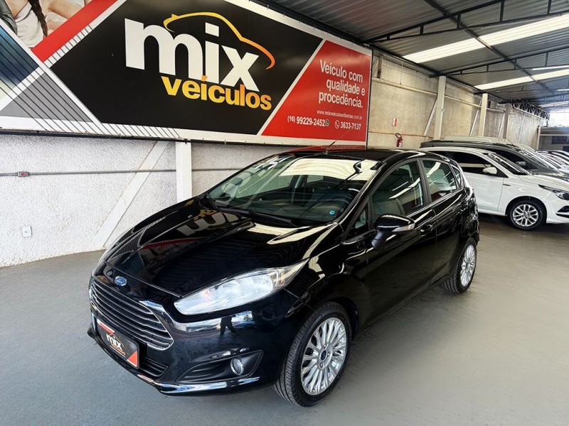 Ve�culo: Ford - Fiesta Hatch - 1.6 TITANIUM HATCH 16V em Ribeir�o Preto