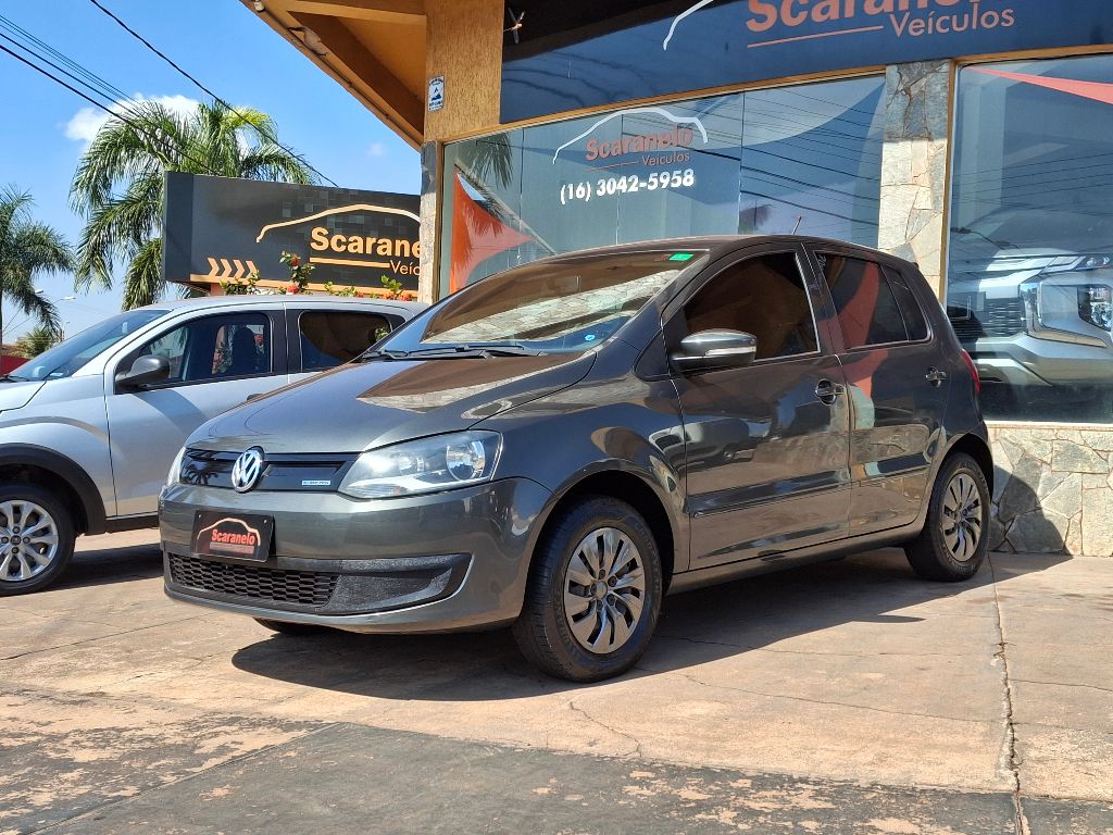 Ve�culo: Volkswagen - Fox - BLUEMOTION 1.0 Mi Total Flex 12V 5p em Sert�ozinho