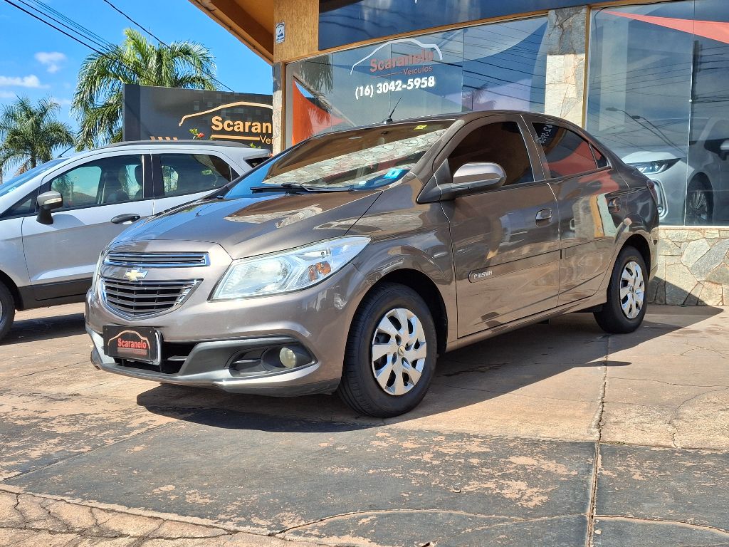 Ve�culo: Chevrolet (GM) - Prisma - Sed. LT 1.0 8V FlexPower 4p em Sert�ozinho