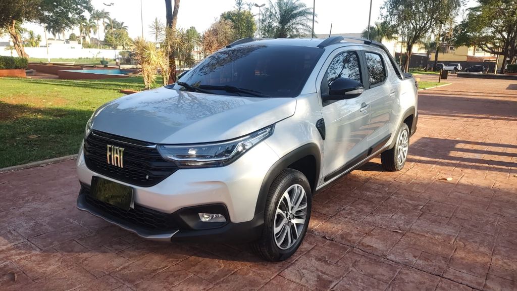 Ve�culo: Fiat - Strada - Volcano 1.3 Flex 8V CD em Sert�ozinho