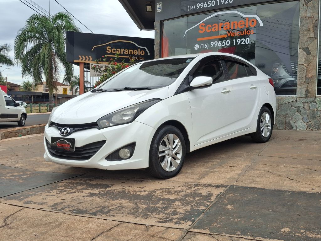 Ve�culo: Hyundai - HB 20 - Premium 1.6 Flex 16V Aut. 4p em Sert�ozinho