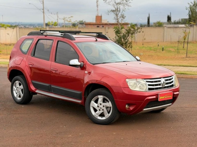 Ve�culo: Renault - Duster - 2.0 DYNAMIQUE 4X2 16V em Sert�ozinho