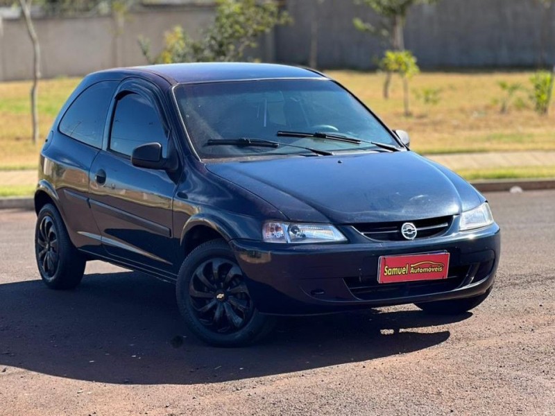 Ve�culo: Chevrolet (GM) - Celta - 1.4 MPFI SUPER 8V em Sert�ozinho