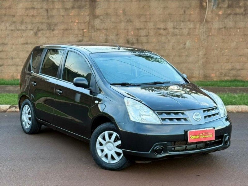 Ve�culo: Nissan - Livina - 1.6 16V em Sert�ozinho