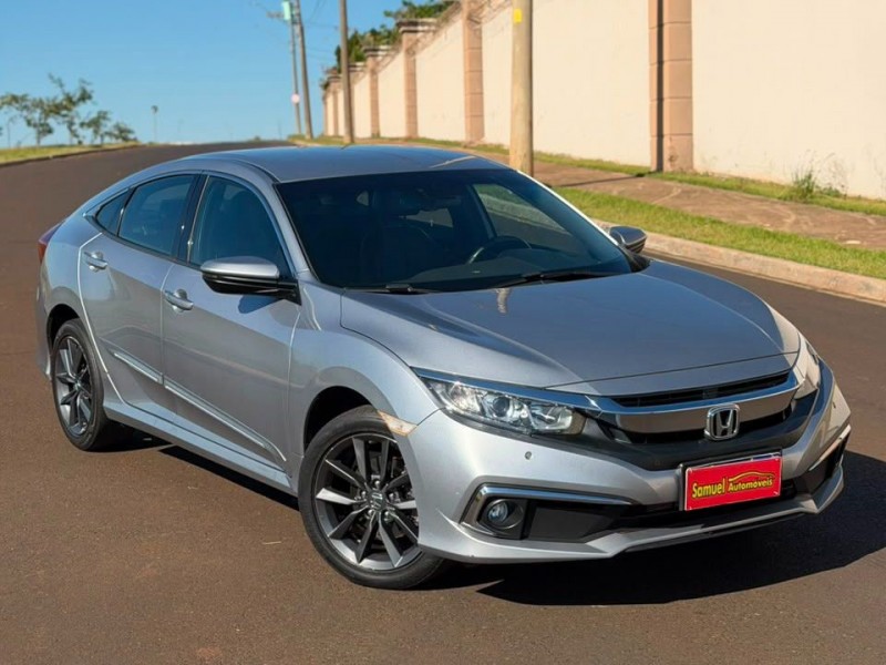 Ve�culo: Honda - Civic - 2.0 16V FLEXONE EXL em Sert�ozinho