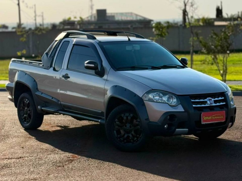 Ve�culo: Fiat - Strada - 1.8 MPI ADVENTURE LOCKER CE 16V em Sert�ozinho