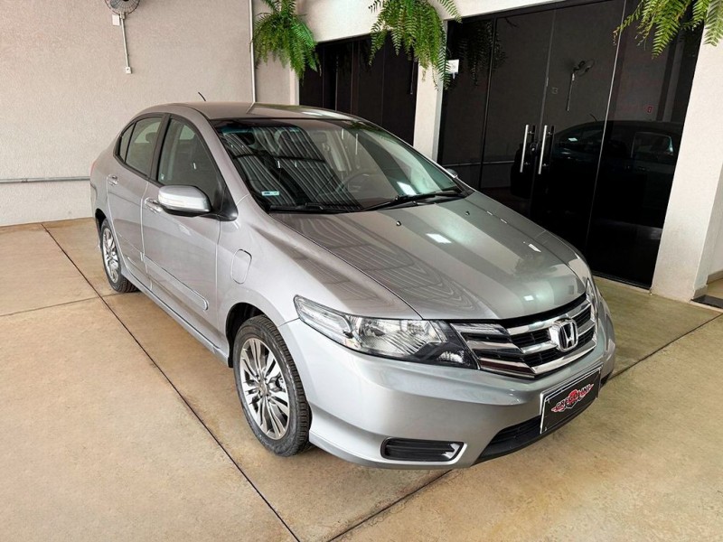 Veculo: Honda - City - 1.5 EX 16V em Ribeiro Preto