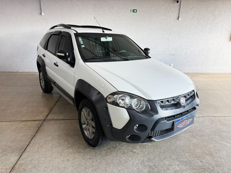 Ve�culo: Fiat - Palio Weekend - 1.8 MPI ADVENTURE WEEKEND 16V em Ribeir�o Preto