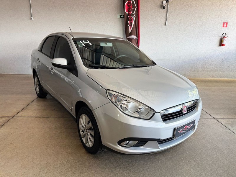 Ve�culo: Fiat - Grand Siena - 1.4 MPI ATTRACTIVE em Ribeir�o Preto