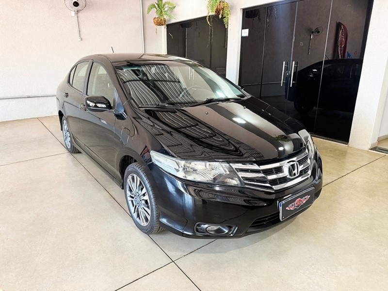 Ve�culo: Honda - City - 1.5 LX 16V em Ribeir�o Preto