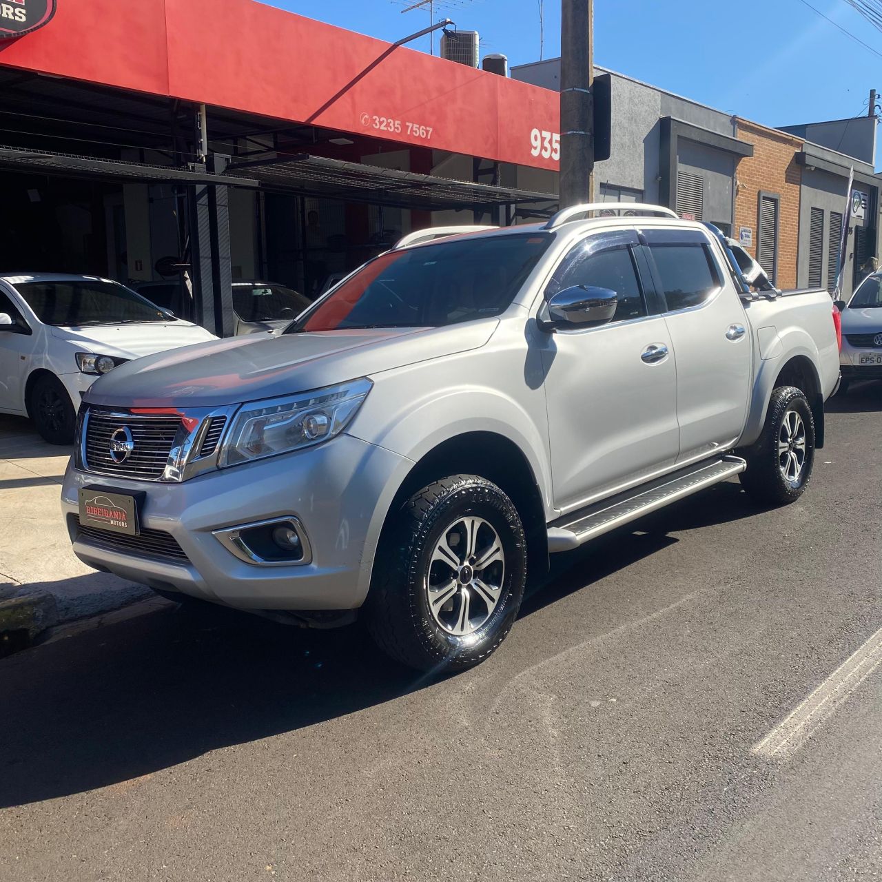 Ve�culo: Nissan - Frontier - LE CD 4x4 2.3 Bi-TB Diesel Aut. em Ribeir�o Preto