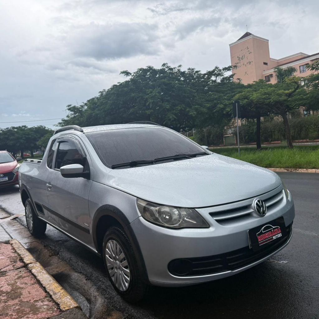 Ve�culo: Volkswagen - Saveiro - 1.6 Mi Total Flex 8V CE em Ribeir�o Preto