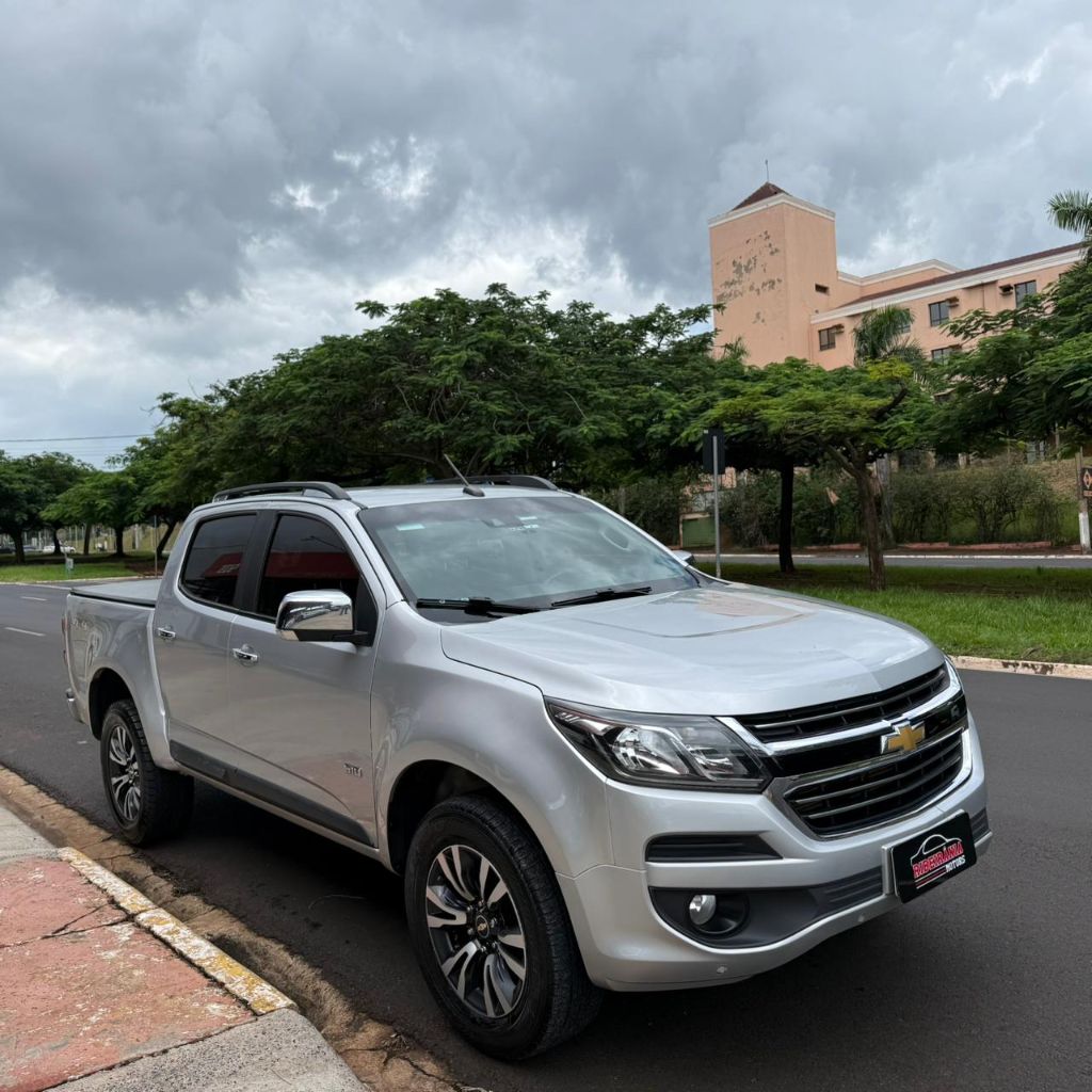 Ve�culo: Chevrolet (GM) - S-10 - Pick-Up LTZ 2.8 TDI 4x4 CD Dies.Aut em Ribeir�o Preto