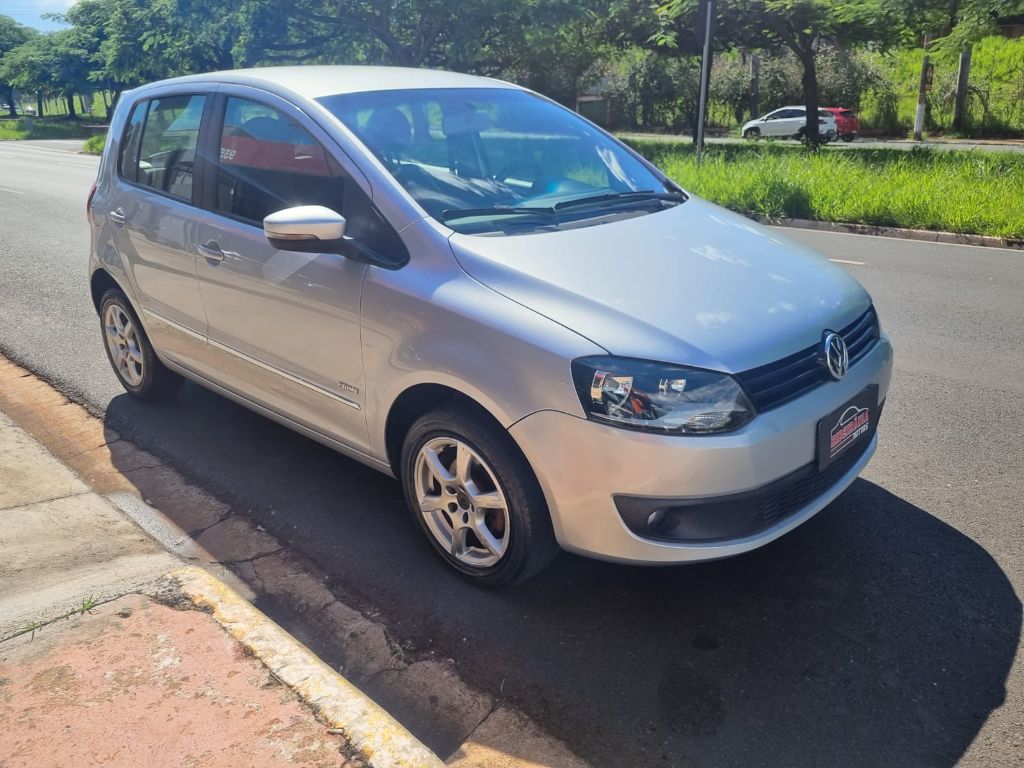 Ve�culo: Volkswagen - Fox - PRIME/Hghi. IMOTION 1.6 T.Flex 8V 5p em Ribeir�o Preto