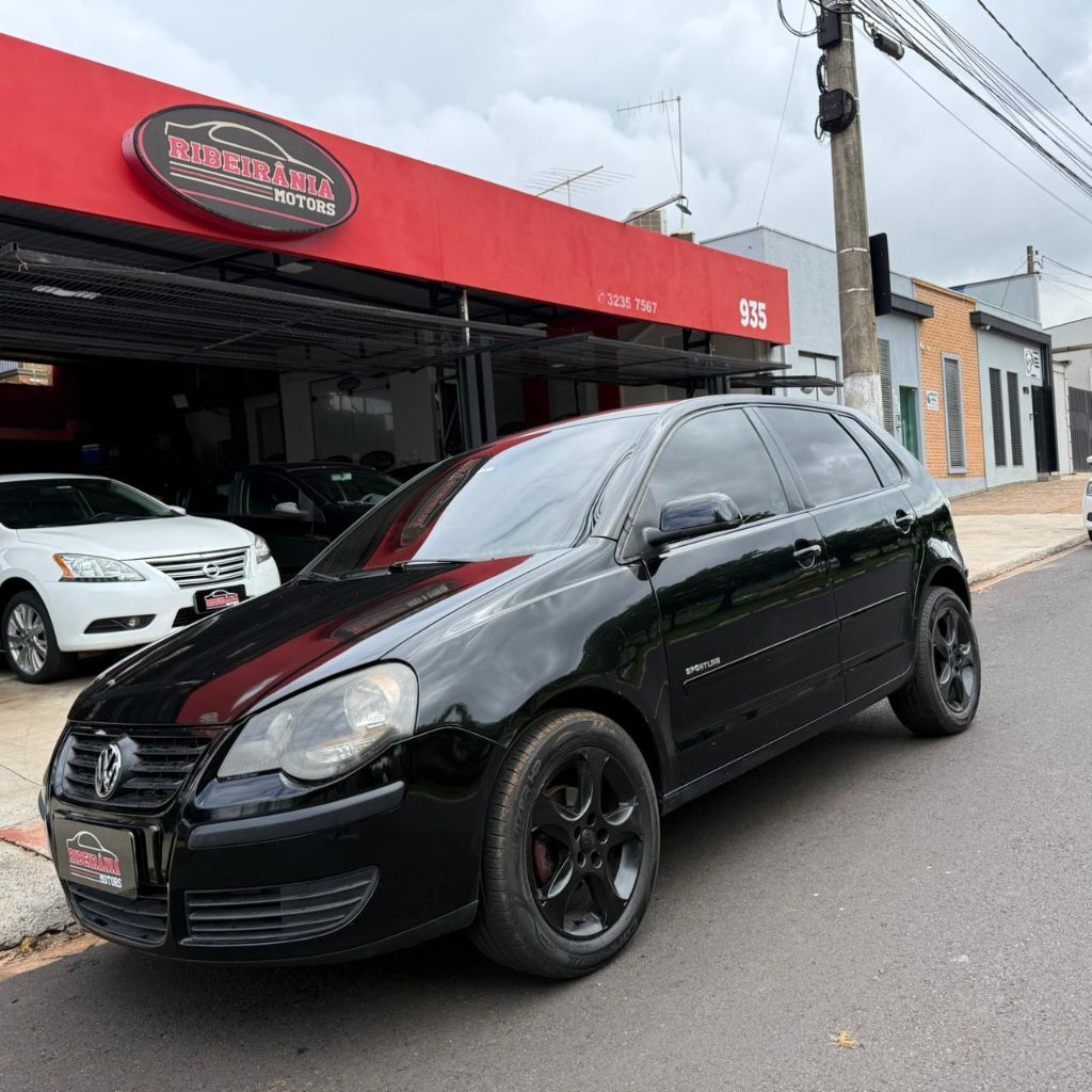 Ve�culo: Volkswagen - Polo Hatch - 1.6 Mi/S.Ouro 1.6 Mi Tot.Flex 8V 5p em Ribeir�o Preto