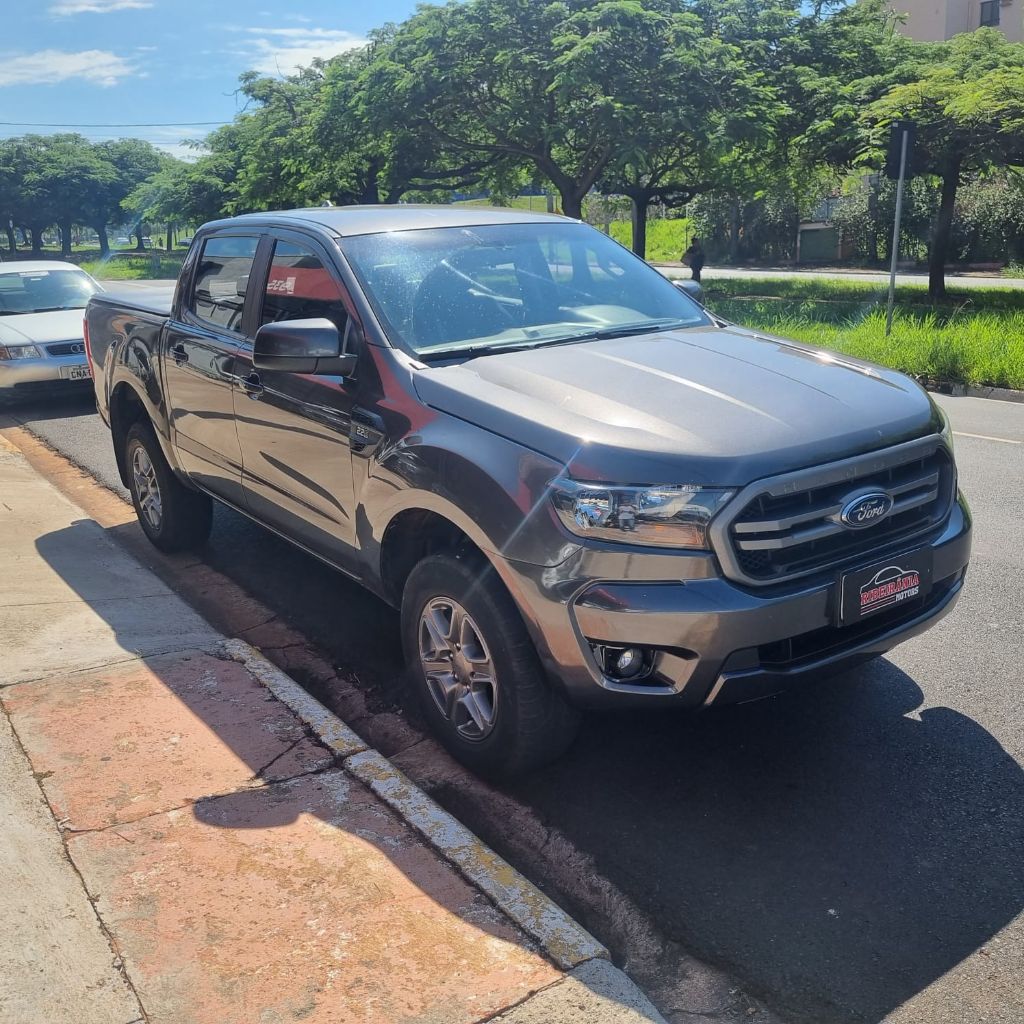 Ve�culo: Ford - Ranger - XLS 2.2 4x2 CD Diesel Aut. em Ribeir�o Preto